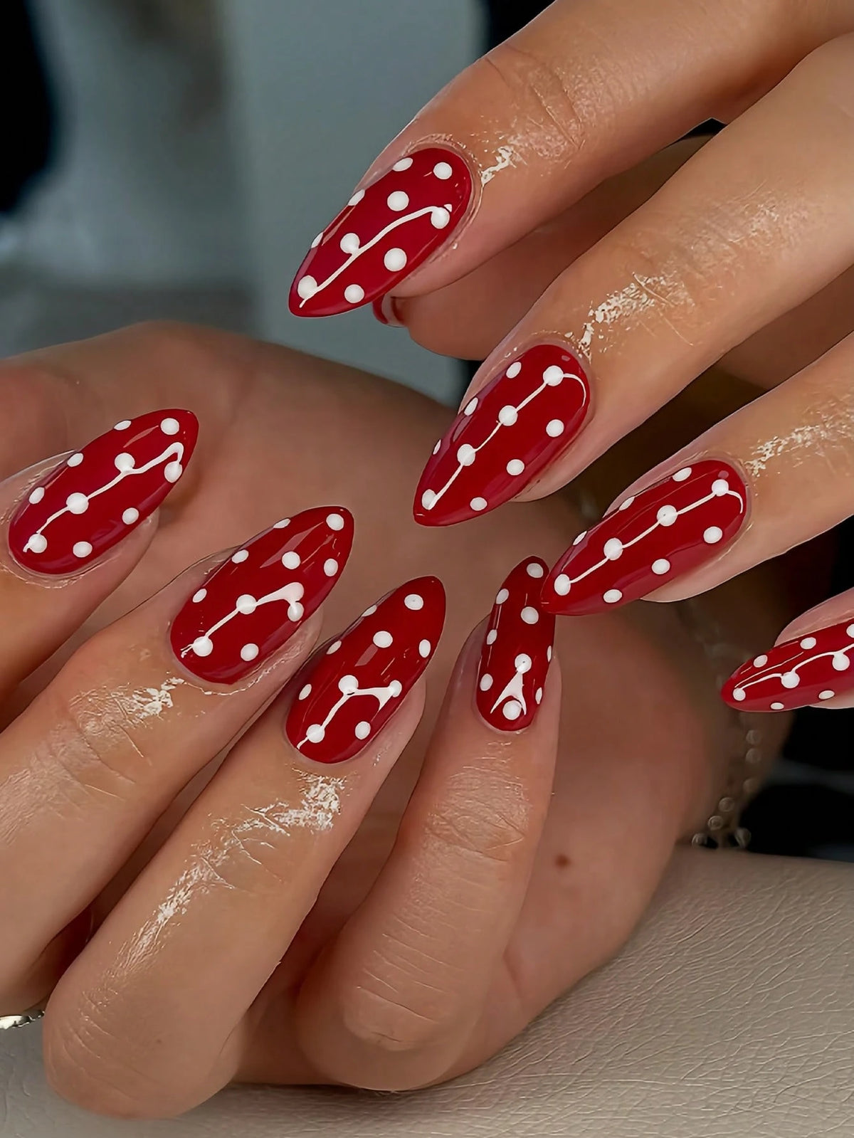 SHEIN 24pcs Almond-Shaped Nail Stickers Set