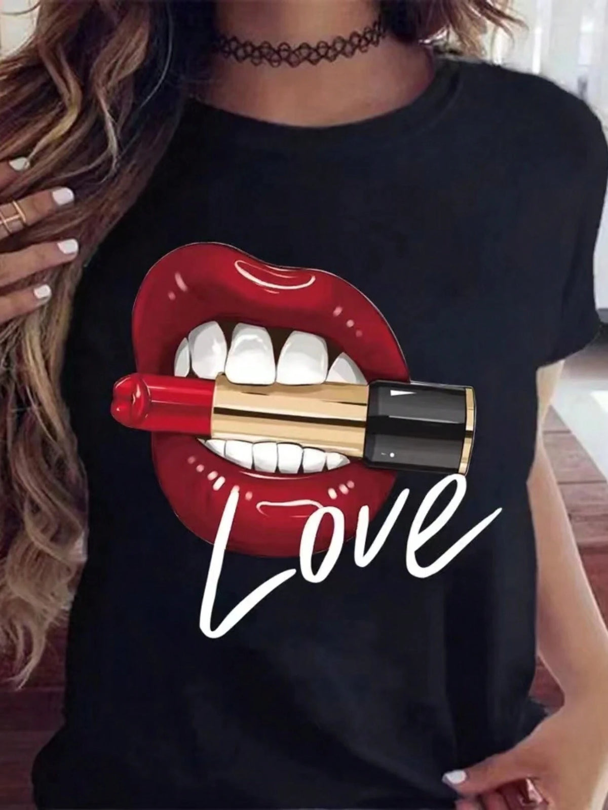SHEIN Lipstick Print Tee