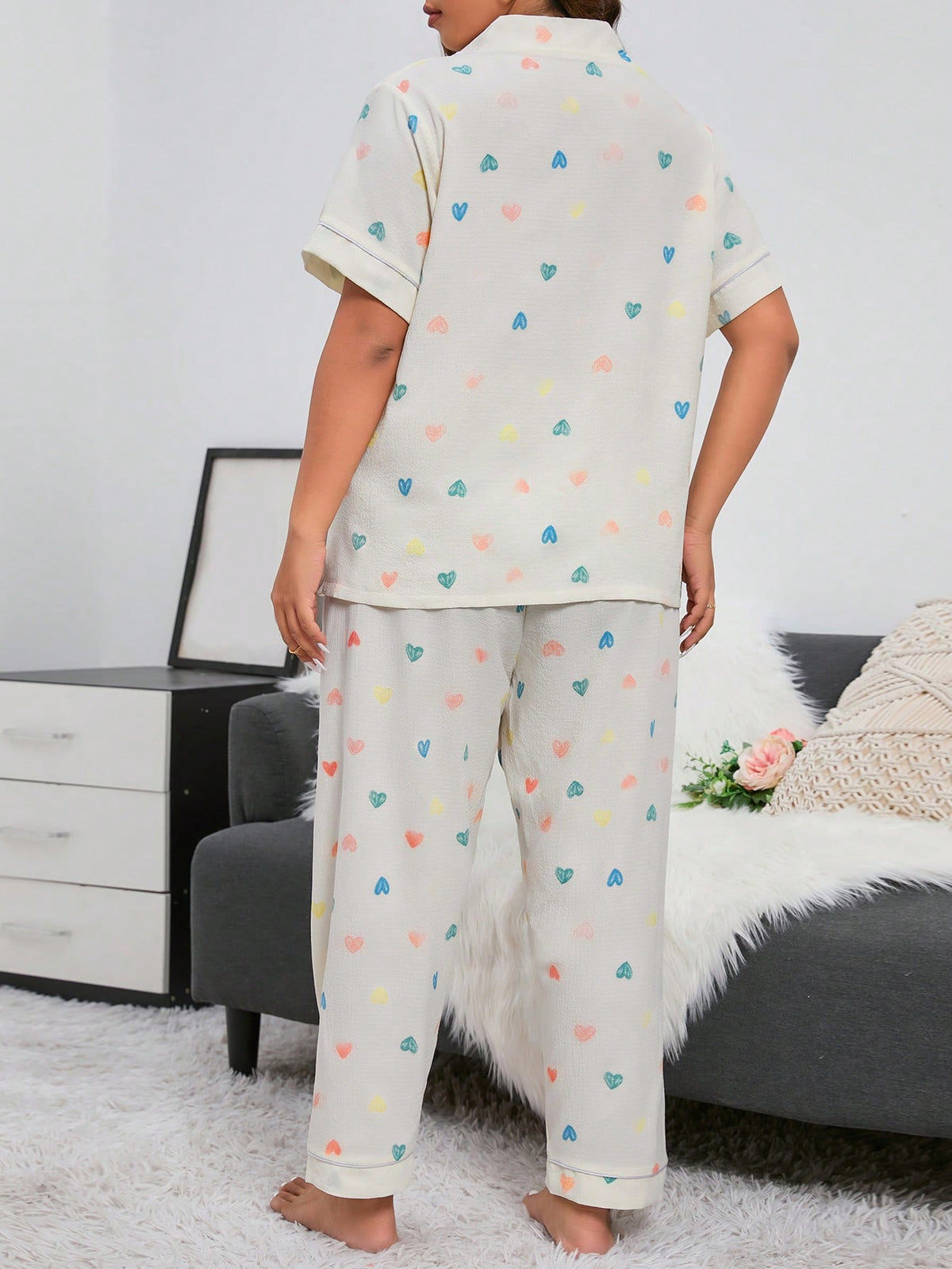 SHEIN Plus Heart Print Contrast Piping PJ Set Pajama Set