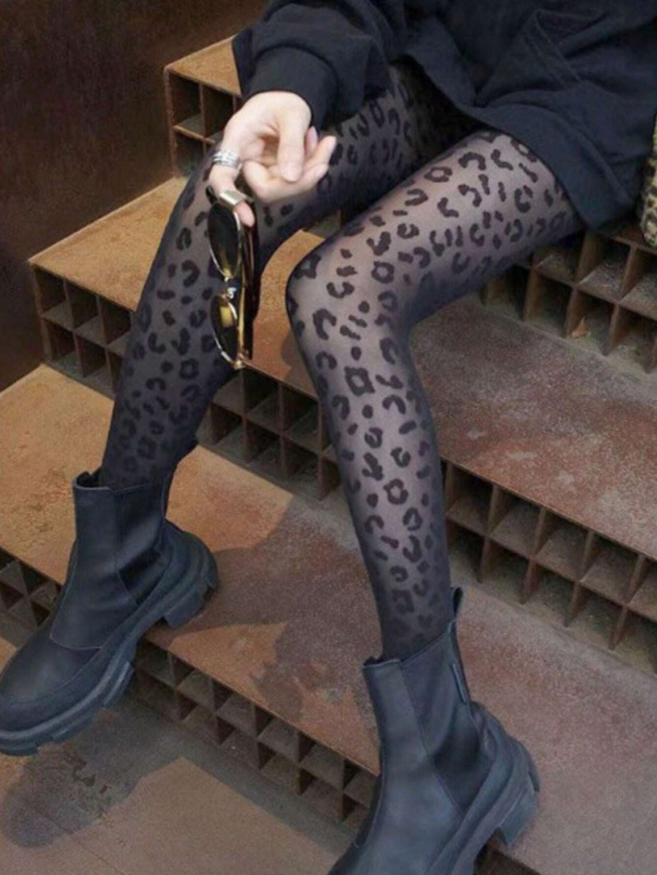 SHEIN 1 Pair Leopard Print Sexy Sheer Flocked Pantyhose For Women - Image 3