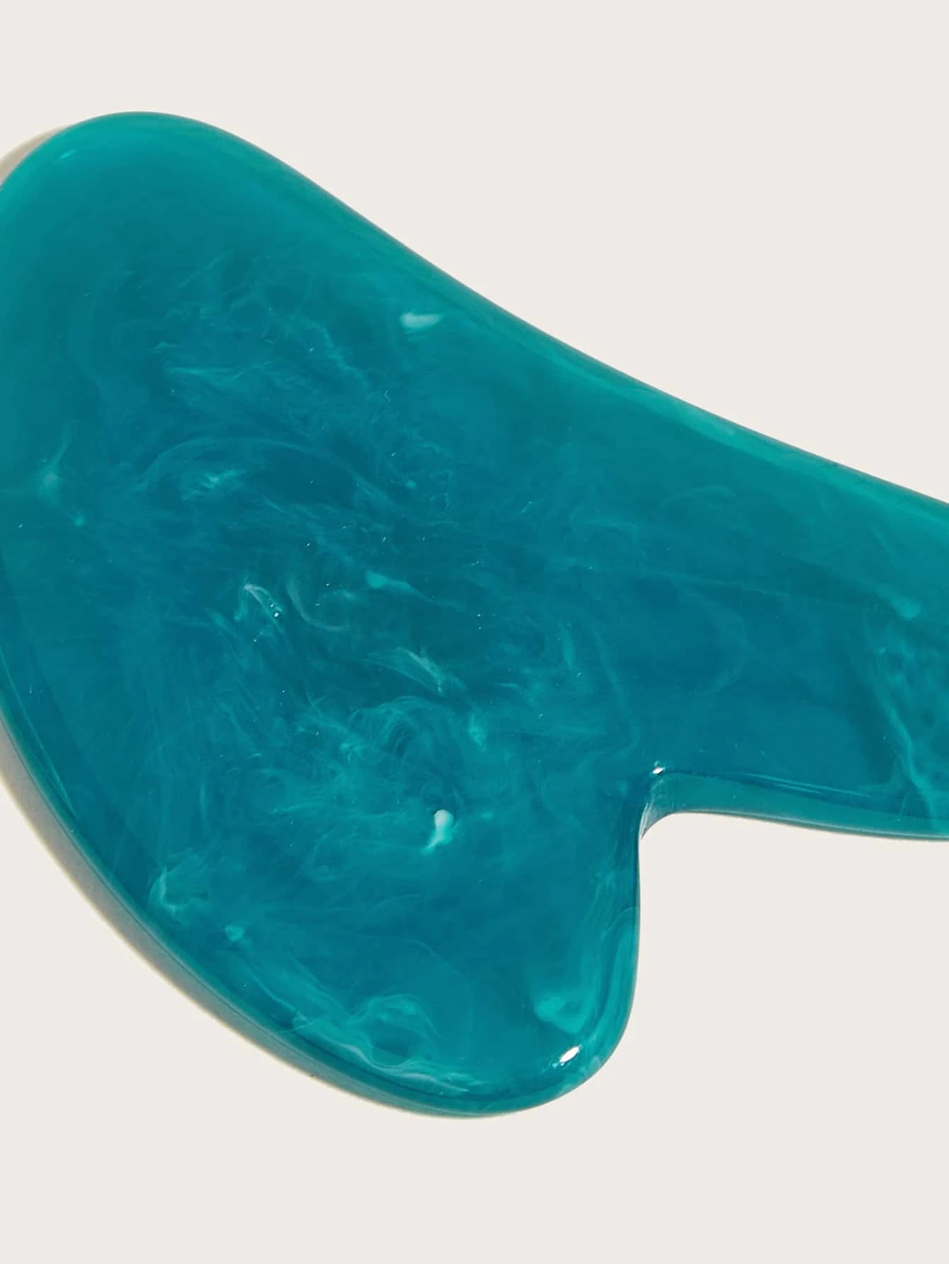 shein 1pc ABS Scraper Board Natural Resin Wax Massage Board Resin Wax Plate Resin Face Massager Scrapers Tools For Face Neck Back Body Massage Tool Set - Image 3