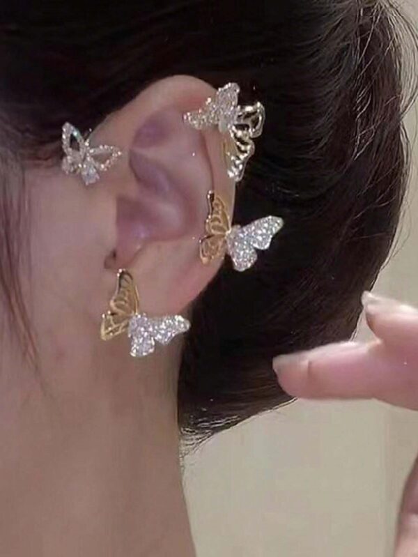 SHEIN 1pc Fashionable & Elegant Delicate Gold Butterfly