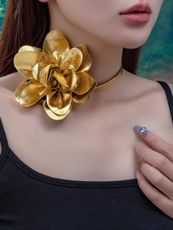 SHEIN 1pc New PU Leather 3D Flower Design Elegant & Fashionable