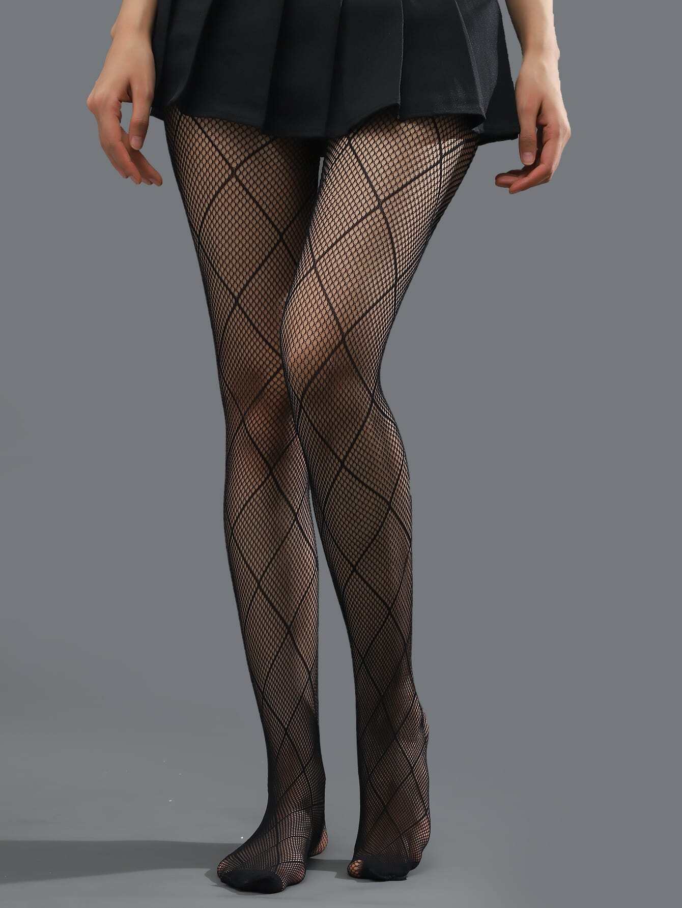 SHEIN 1pc Women's Large Diamond Shape Fishnet Stockings Fishnet Tights With Y2k Style - Image 2