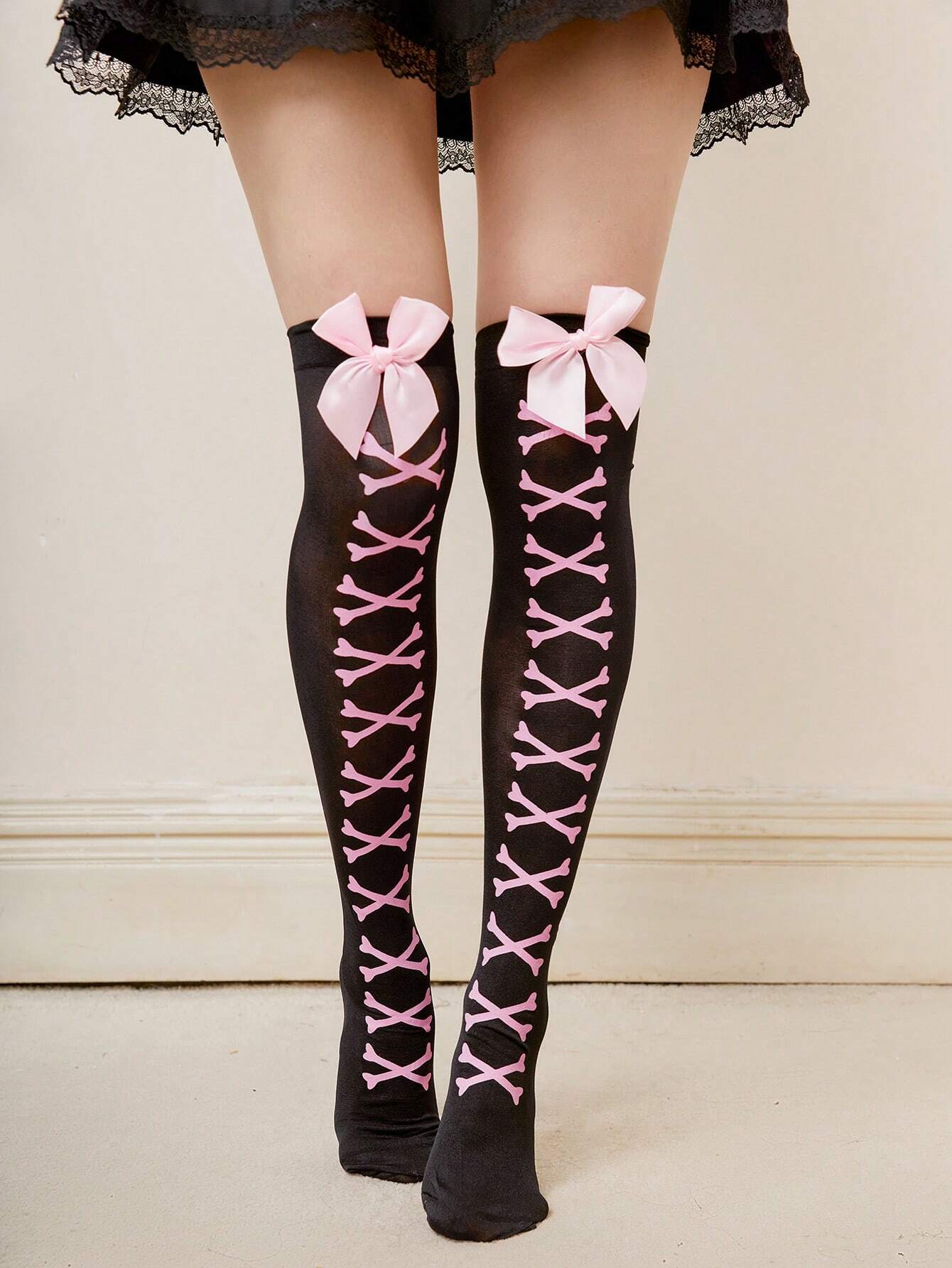SHEIN ROMWE J-Fashion 1pair Women Bone Print Bow Decor Over The Knee Socks