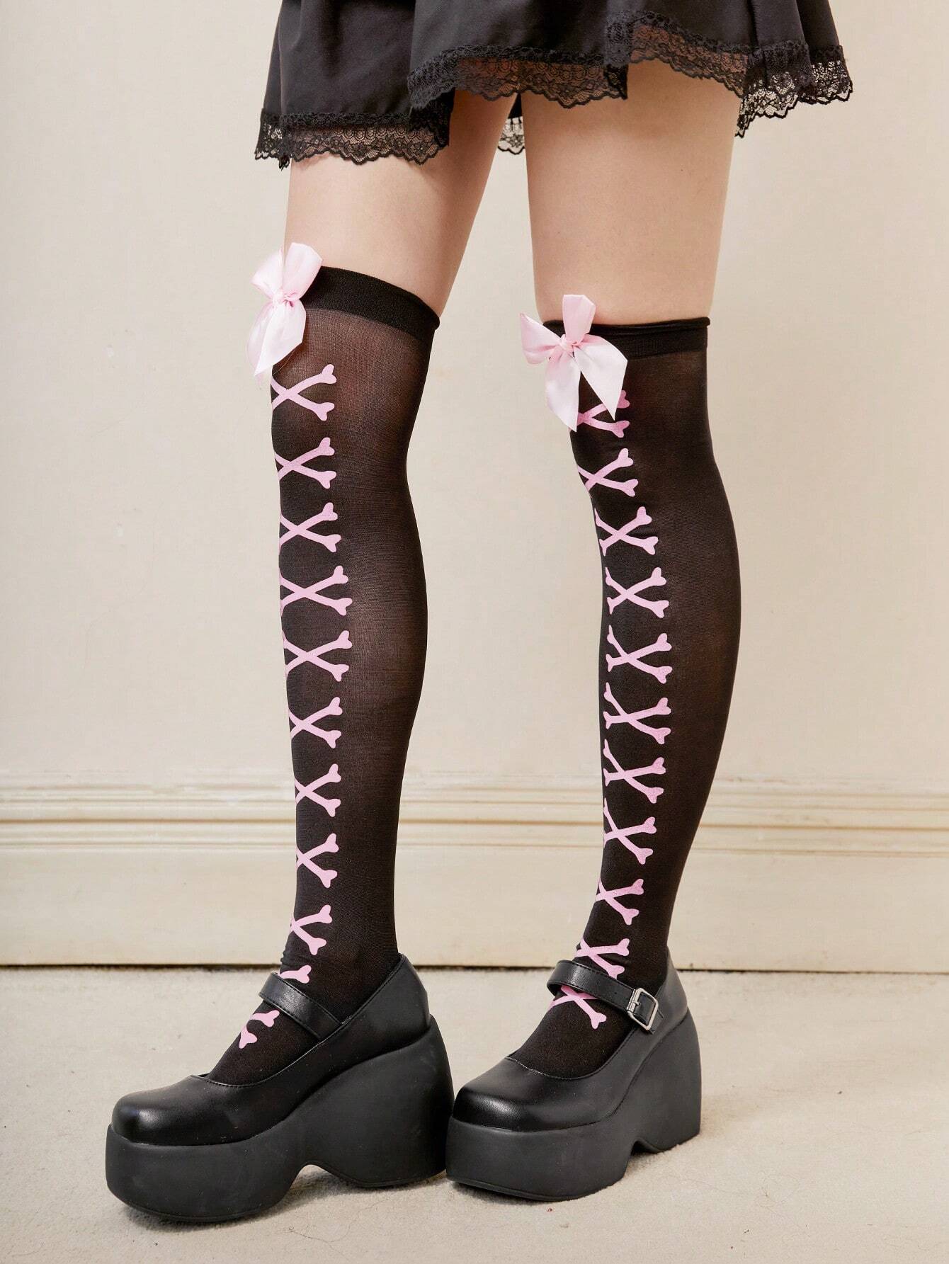 SHEIN ROMWE J-Fashion 1pair Women Bone Print Bow Decor Over The Knee Socks