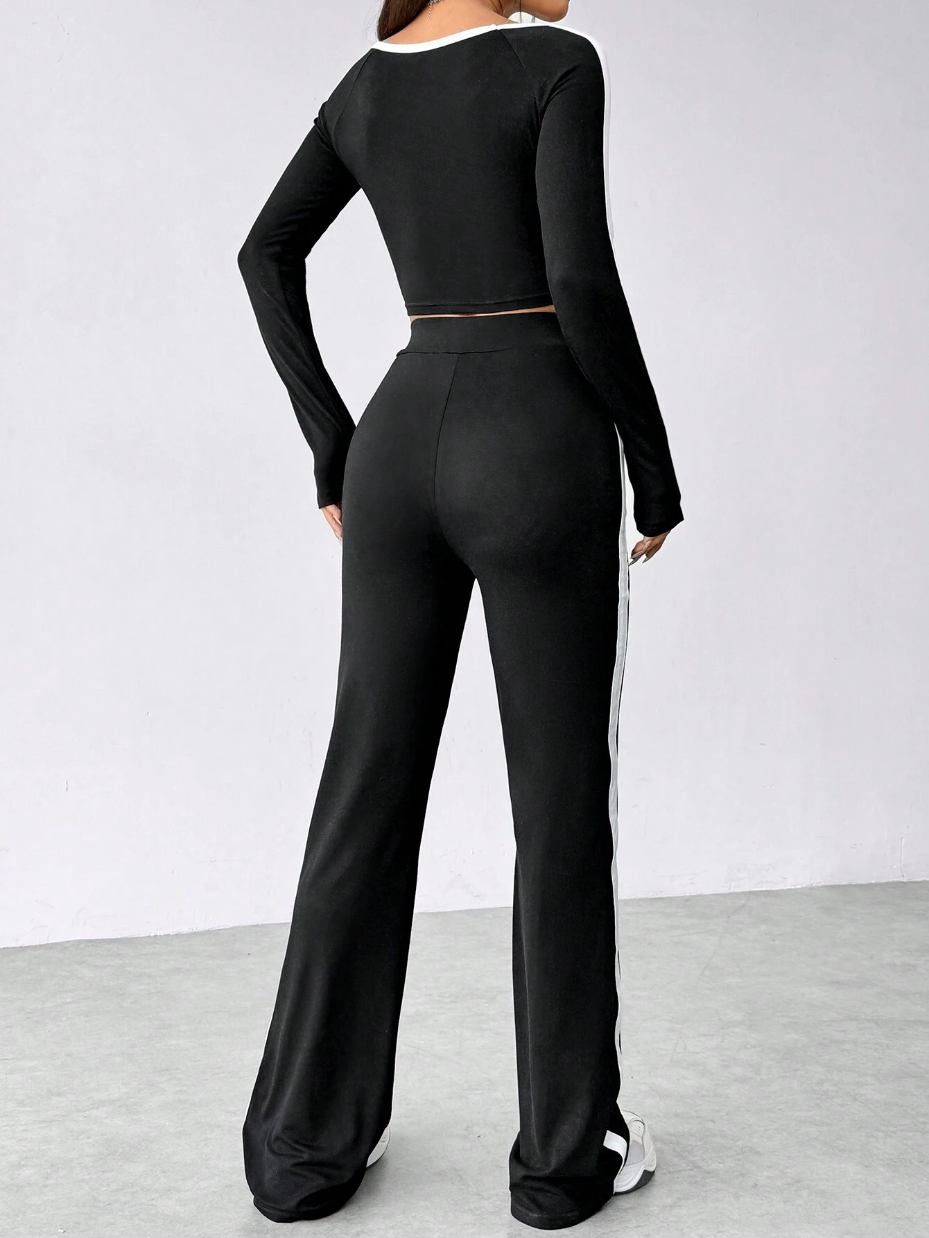 SHEIN MOOSTA Women's Color-Blocked Long Sleeve Crop Tee And Pants Set - Image 3
