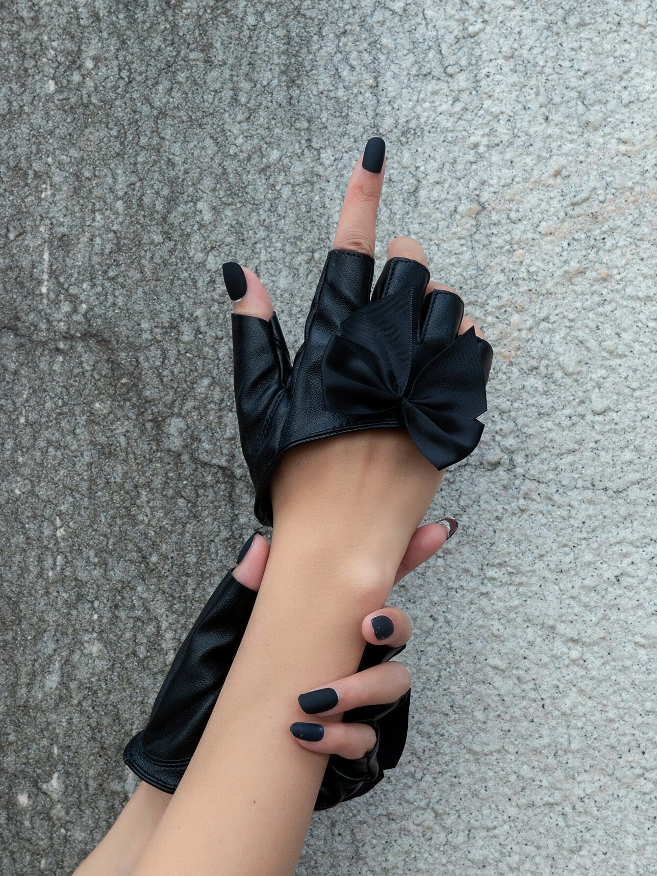 shein Sexy Bow Decor Fingerless Gloves - Image 2