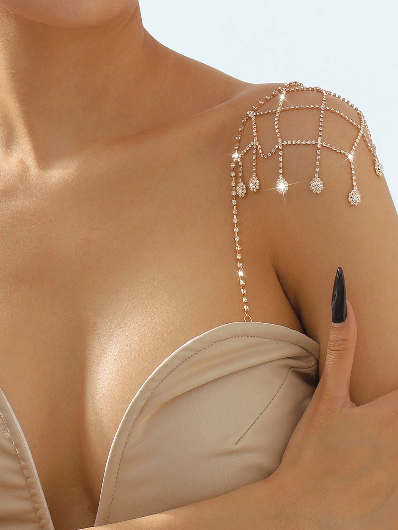 SHEIN 1pc Rhinestone Tassel Shoulder Necklace