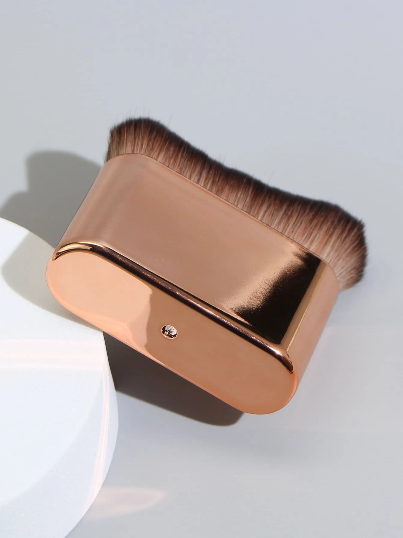 shein1pc Rose Gold Wave Foundation Brush Facial Makeup Tool High-End Grade