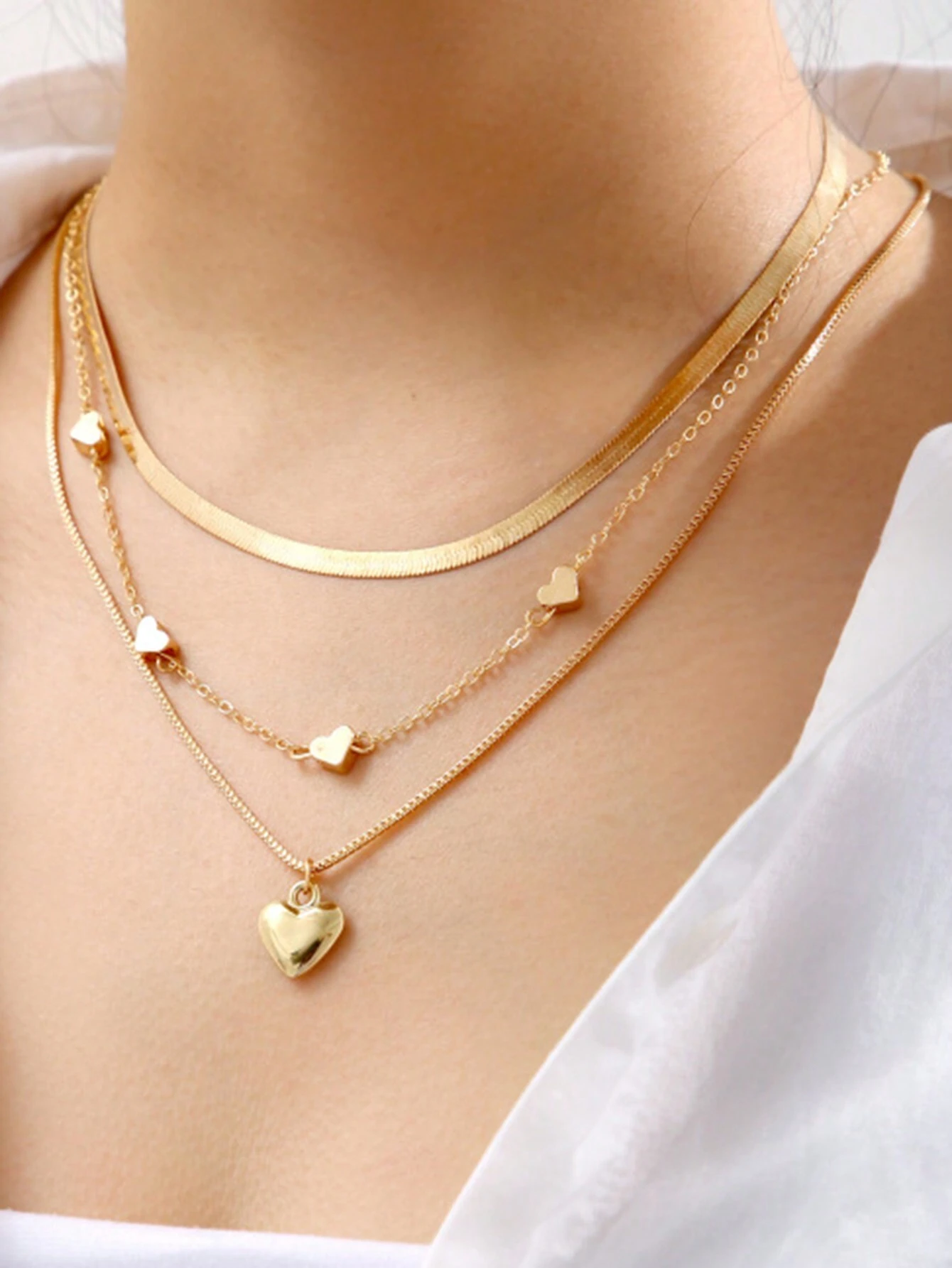 SHEIN3pcs/Set Women's Heart Shaped Pendant Necklace