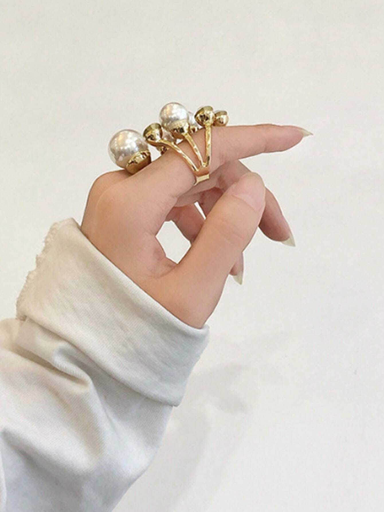 SHEIN Opening Adjustable Faux Pearl Ring