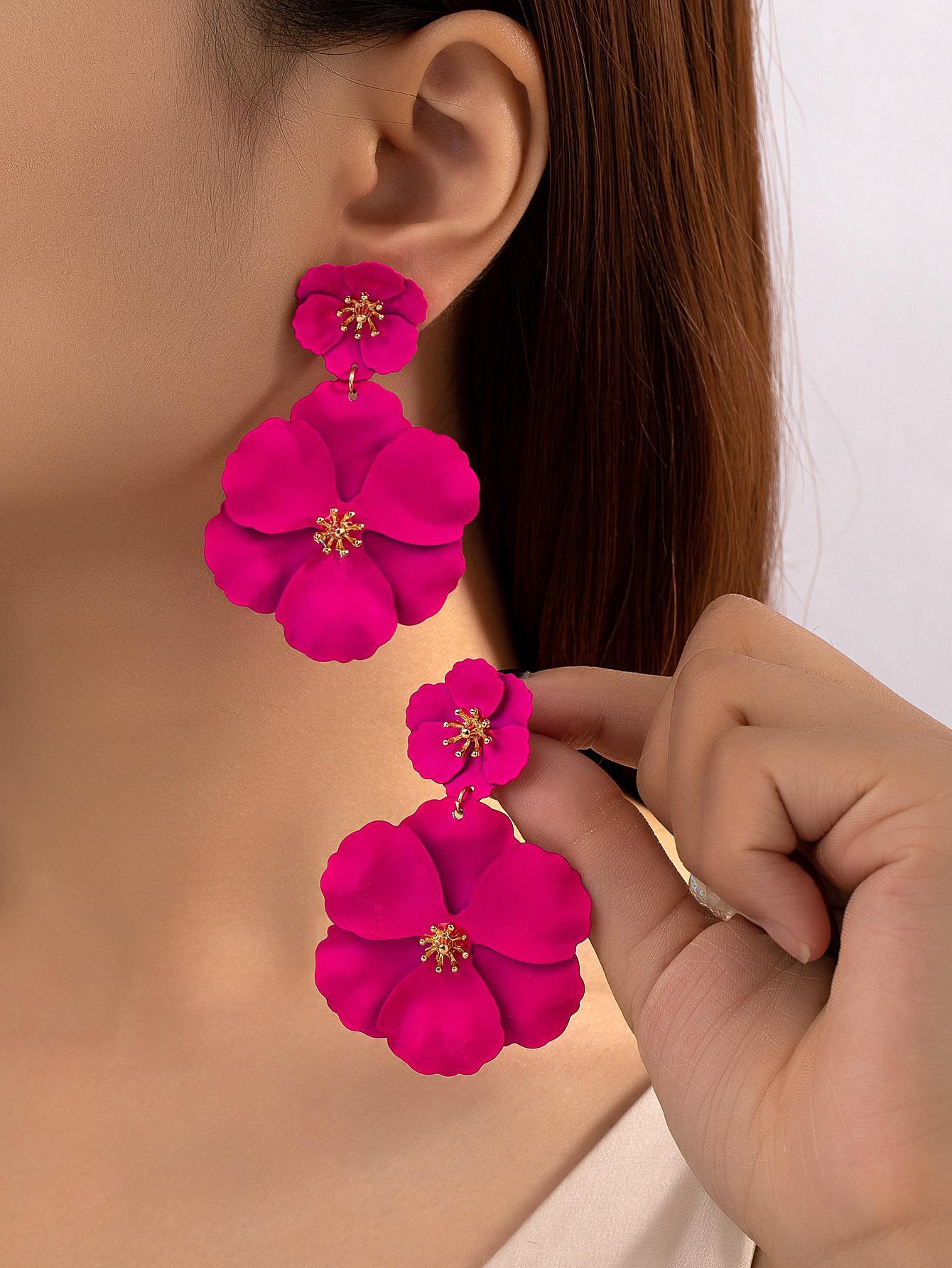 SHEIN Asymmetrical Multilayer Colorful Flower Shaped Metal Drop Earrings