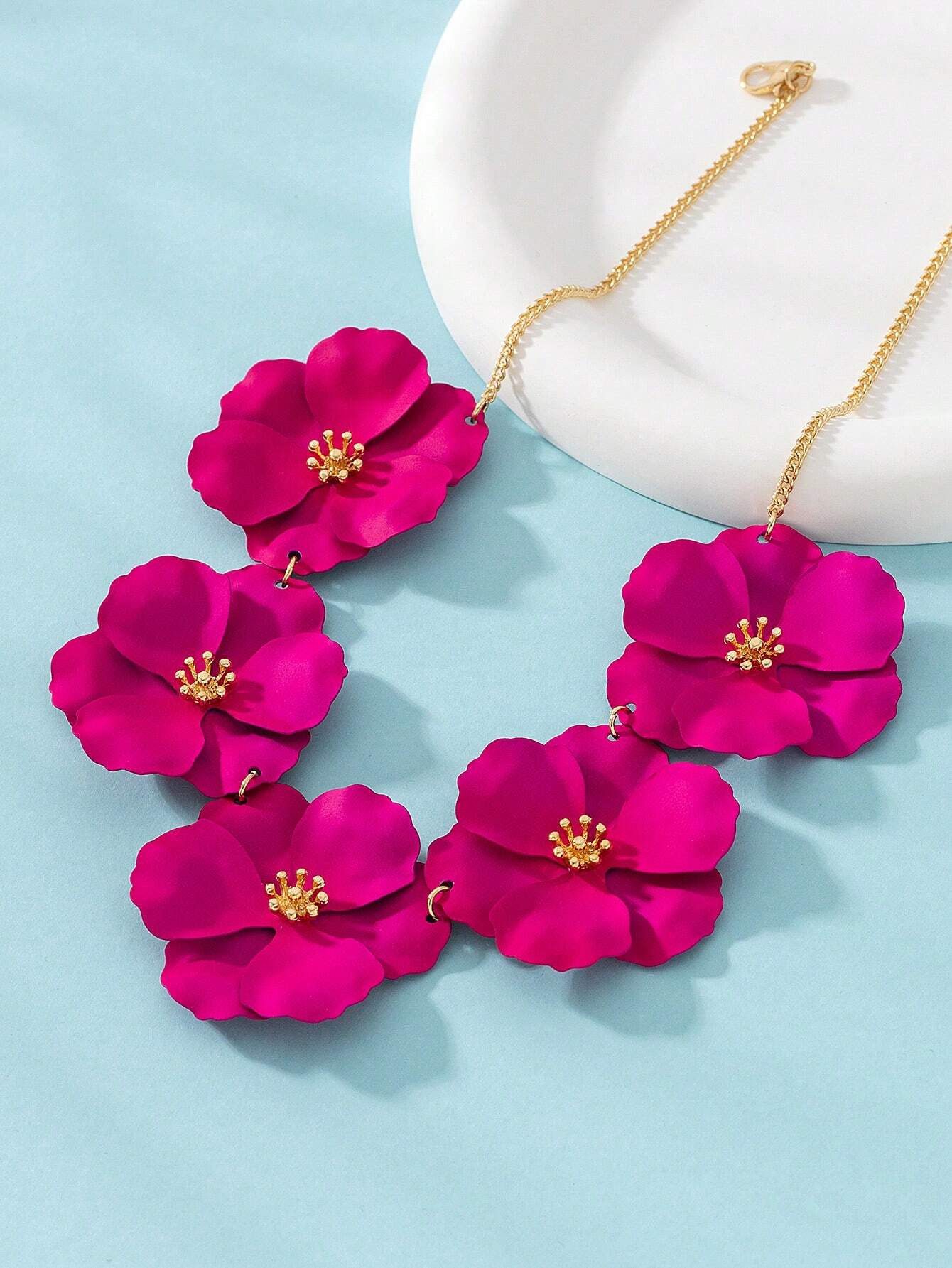 SHEIN Colorful Rose Red Dopamine Inspired Flower Pendant Necklace