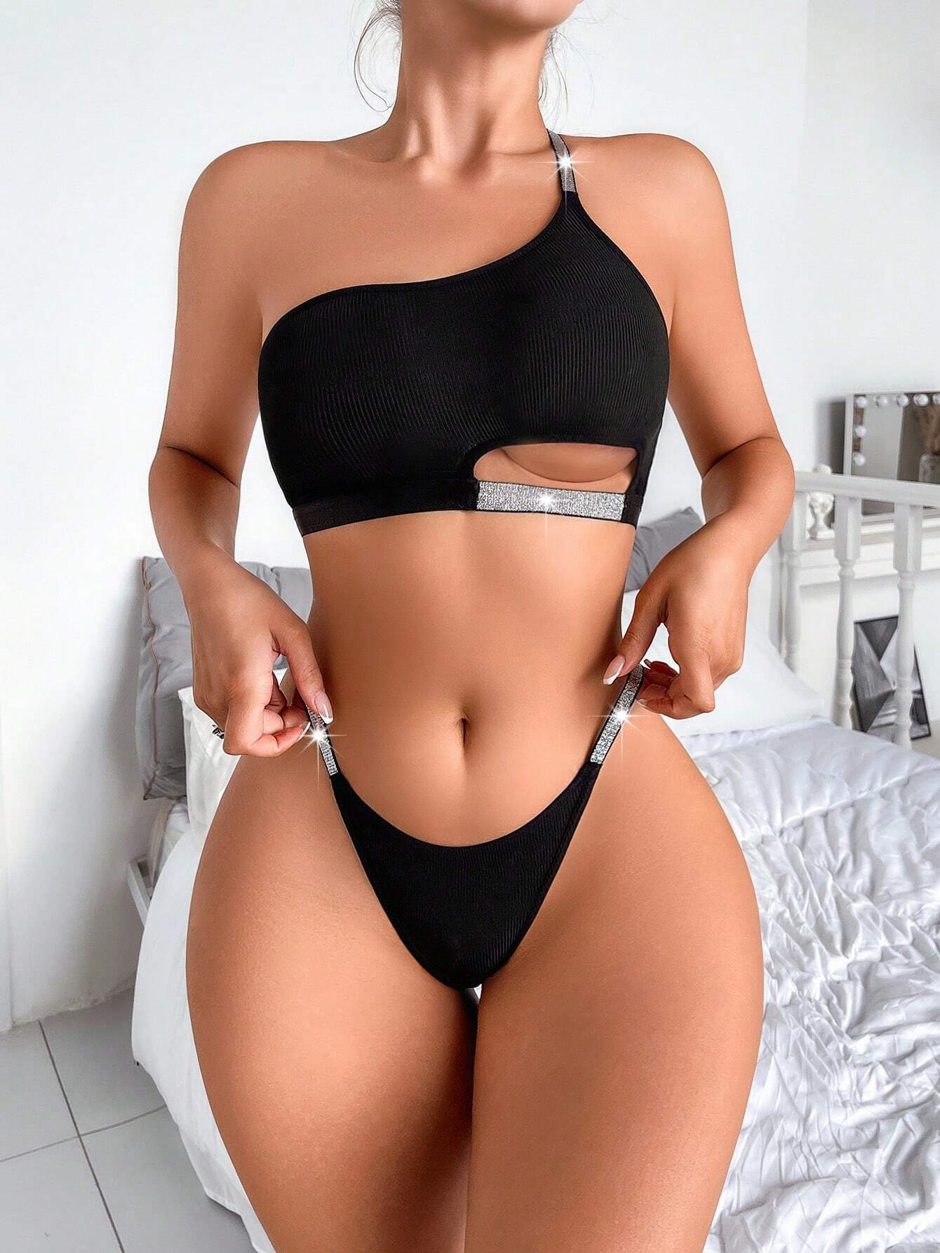 SHEIN 2pcs Fashion Grooved Design With Silver Ribbon Women Lingerie Set