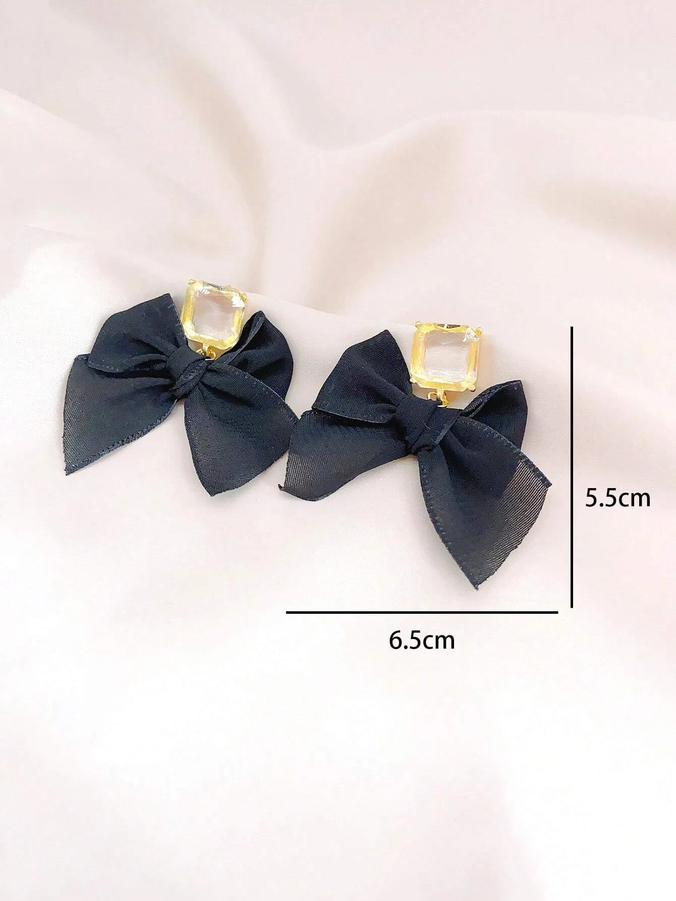 shein Bow & Square Decor Earrings Valentines - Image 2