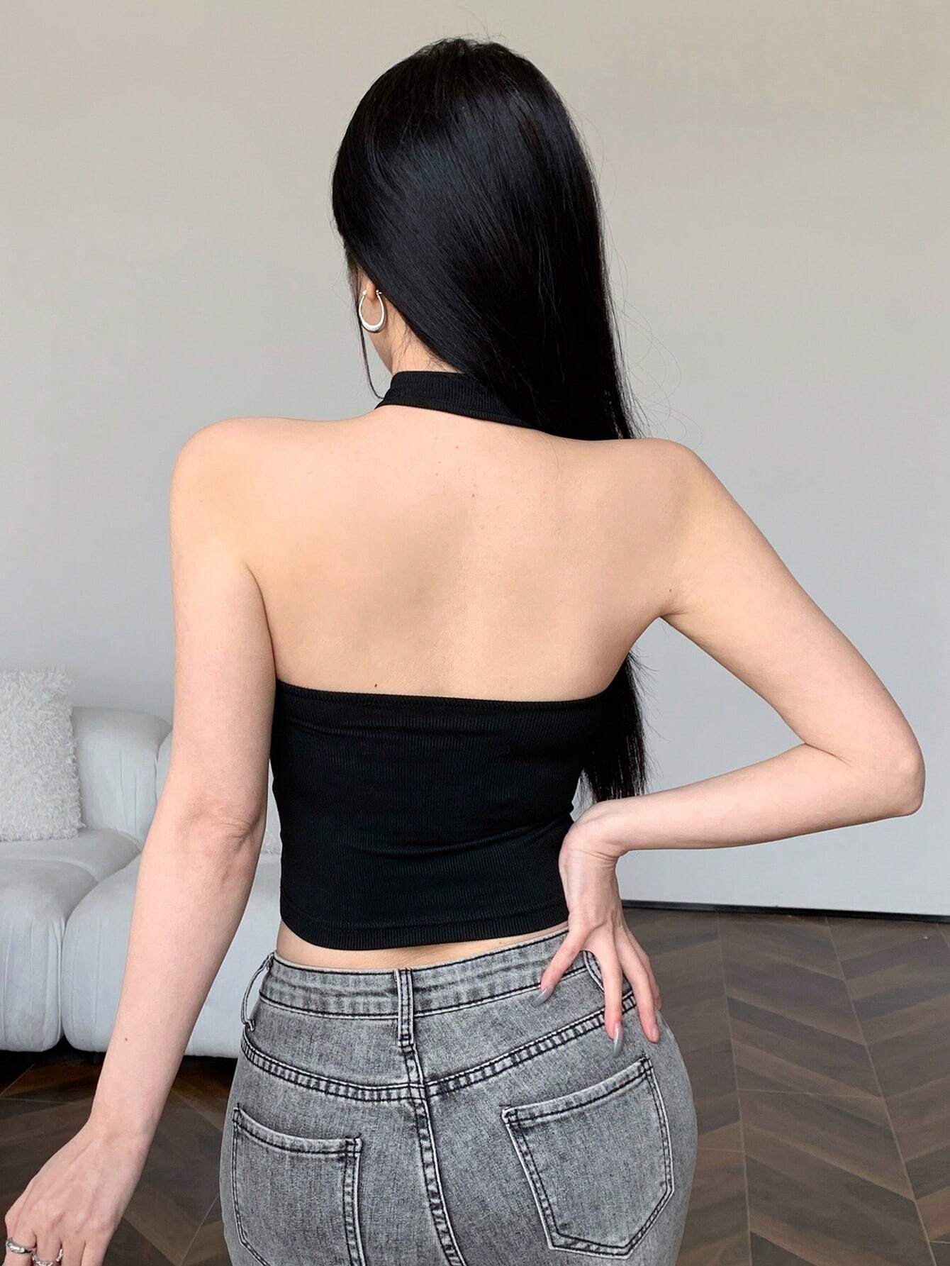 SHEIN DAZY Solid Color Slim Fit Stretchy Mesh Panel Halter Short Top Going Out Tops