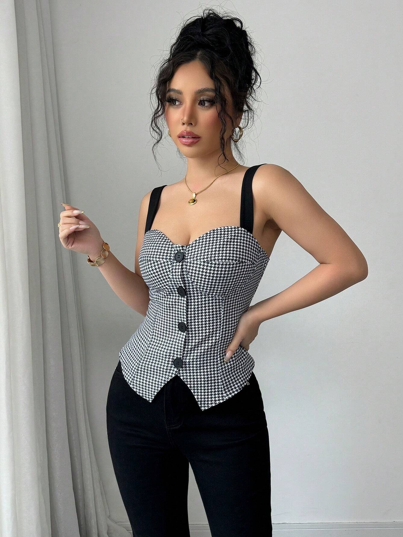 SHEIN Elenzga Fashionable Versatile Camisole-Styled Black - Image 3