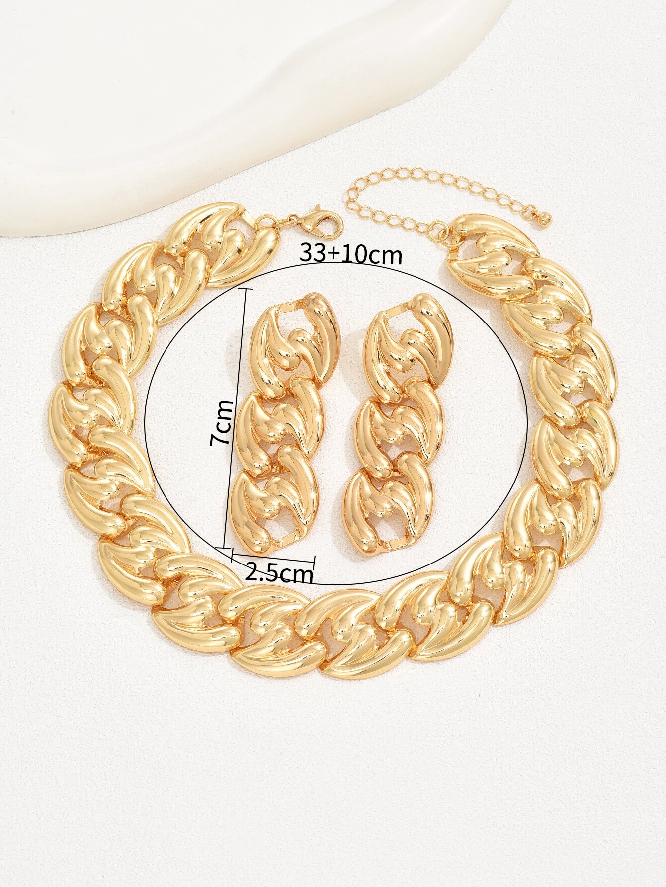 SHEIN Gothic Punk Y2K Style Gold Chain Necklace And 1pair Statement Metal Earrings