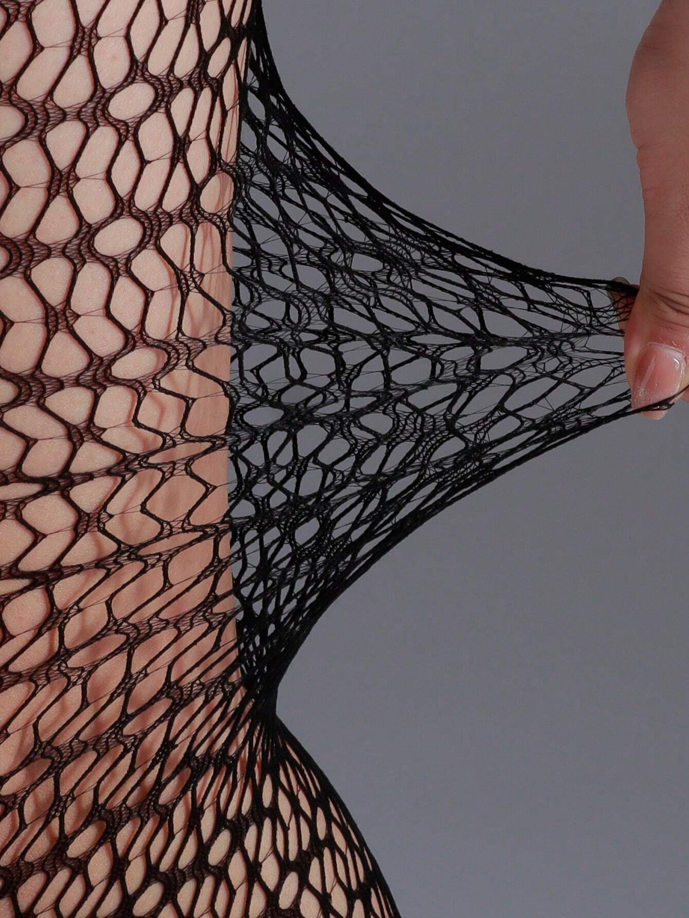 SHEIN 1pc Spring/Summer 2024 Women's One Size Fishnet Stockings With Hollow Out Design