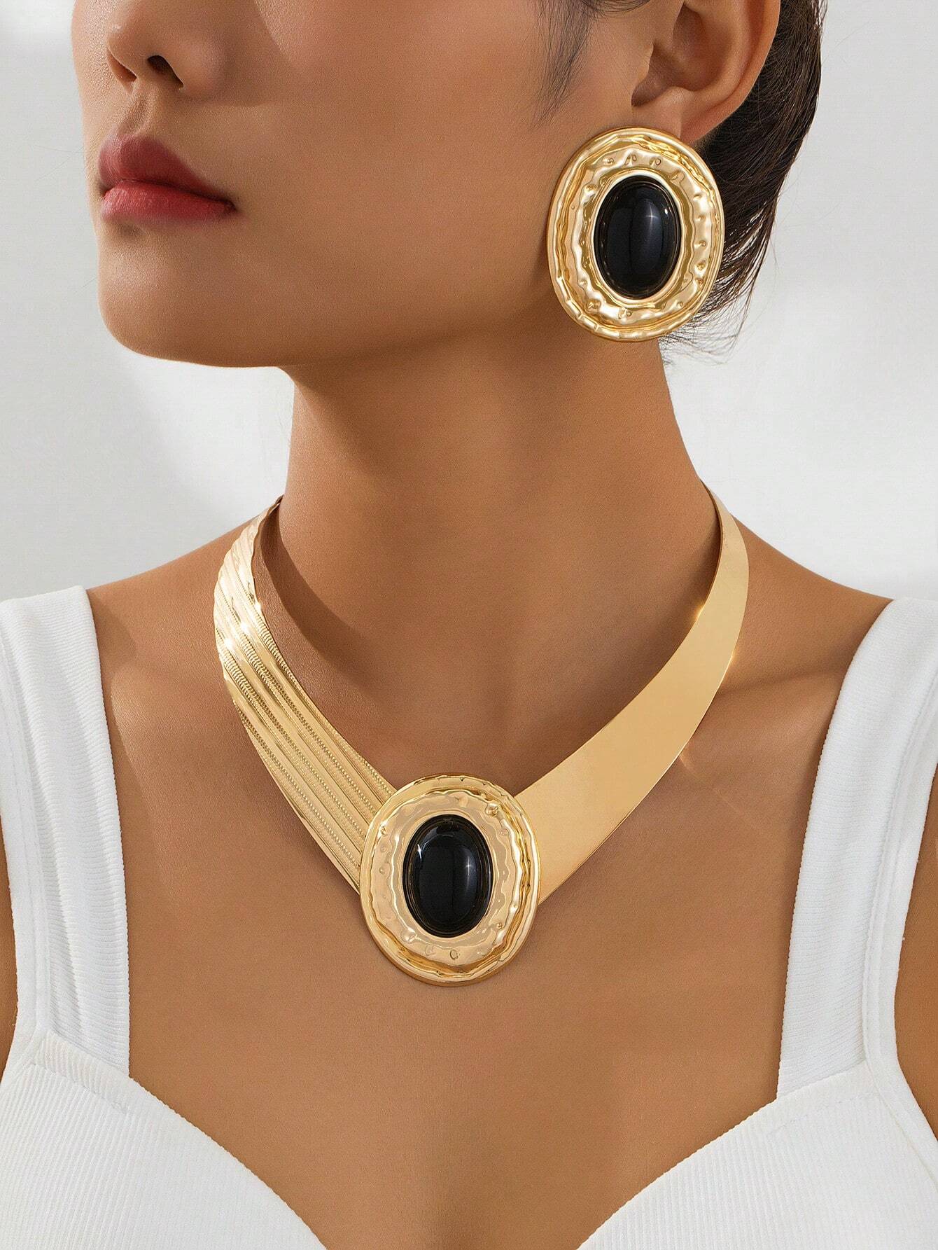 SHEIN 1set Luxury Exaggerated Fashion Creative Metal Oversized Pearl Earrings