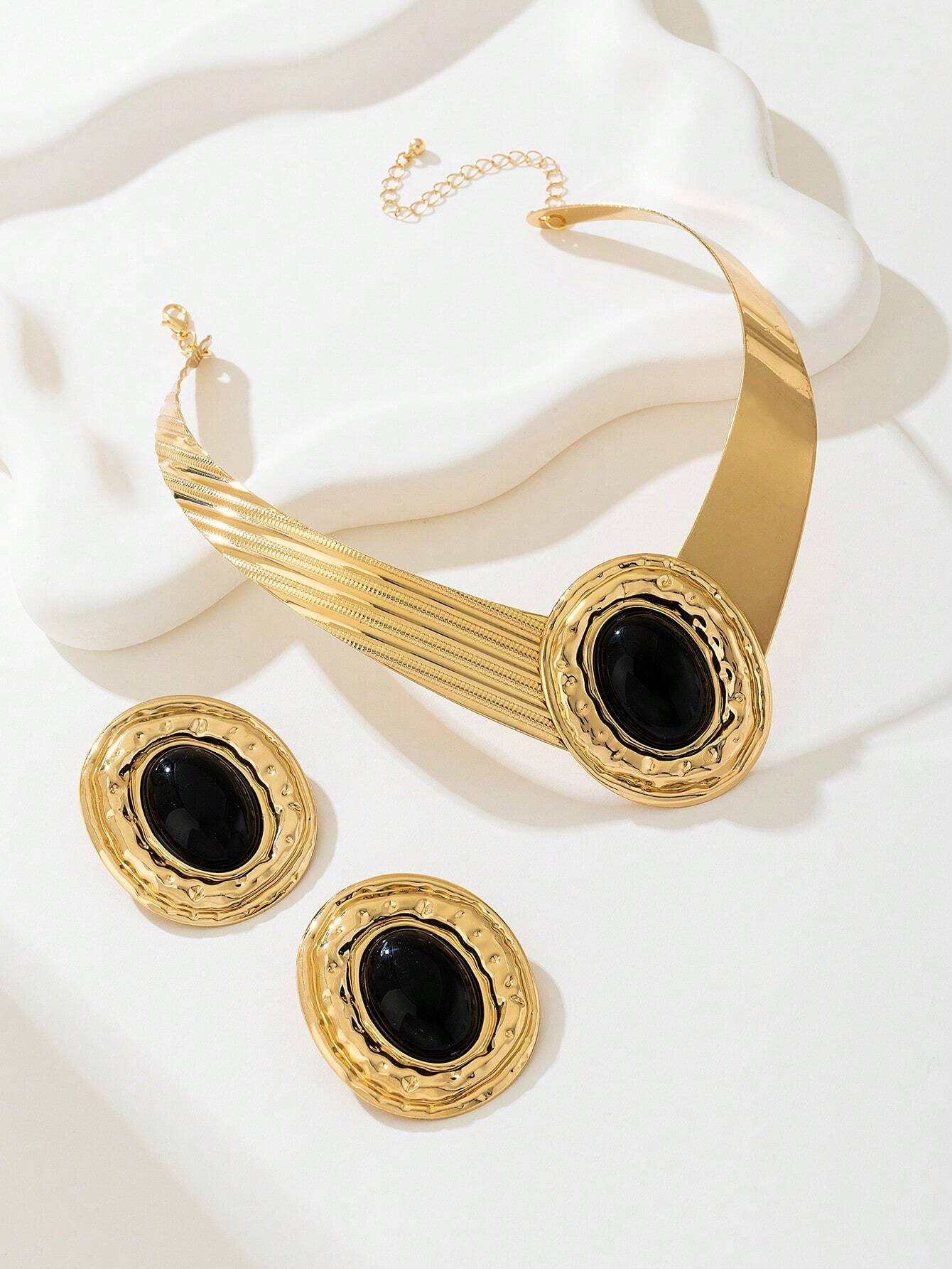 SHEIN 1set Luxury Exaggerated Fashion Creative Metal Oversized Pearl Earrings