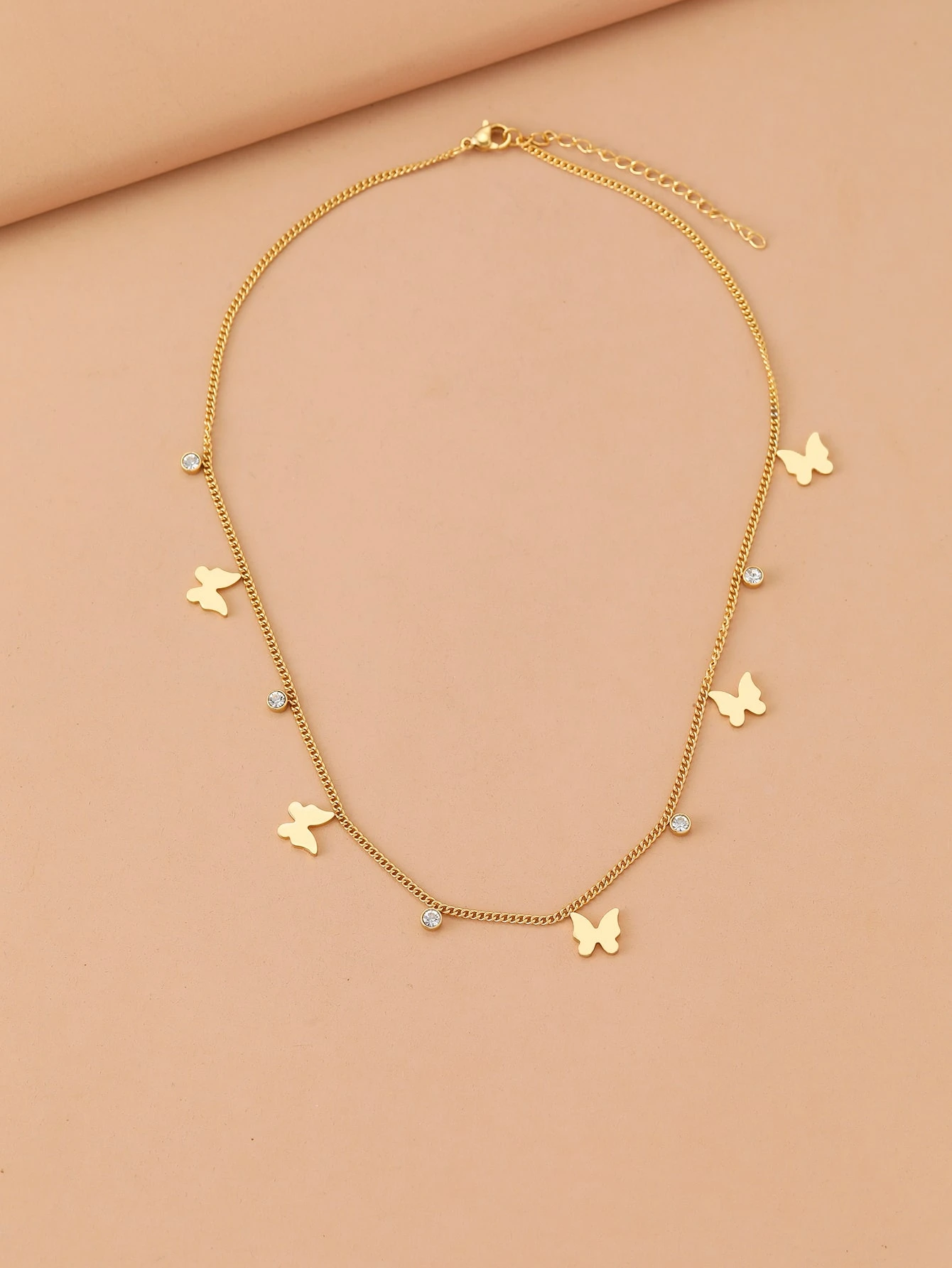 SHEIN Butterfly Pendant Rhinestone Choker Fashion - Image 2