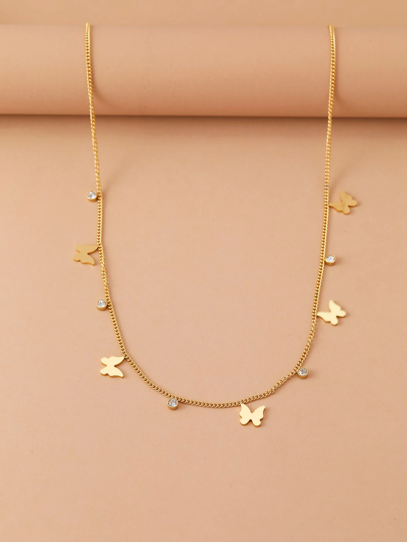 SHEIN Butterfly Pendant Rhinestone Choker Fashion - Image 3