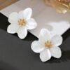 SHEIN 1 Pair Delicate Multicolored Dopamine Flower