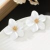 SHEIN 1 Pair Delicate Multicolored Dopamine Flower
