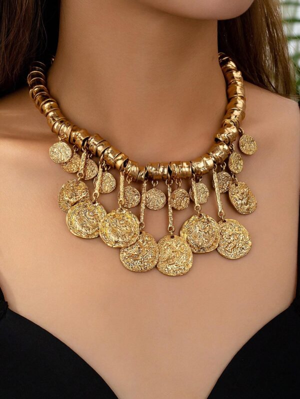 SHEIN 1pc New Vintage Asymmetrical Round Tassel Pendant Necklace