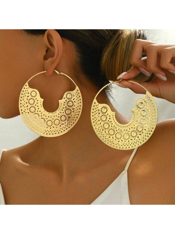SHEIN Vintage Oversized Hollow Floral Pattern Totem Metal Geometric Drop Hoop Earrings