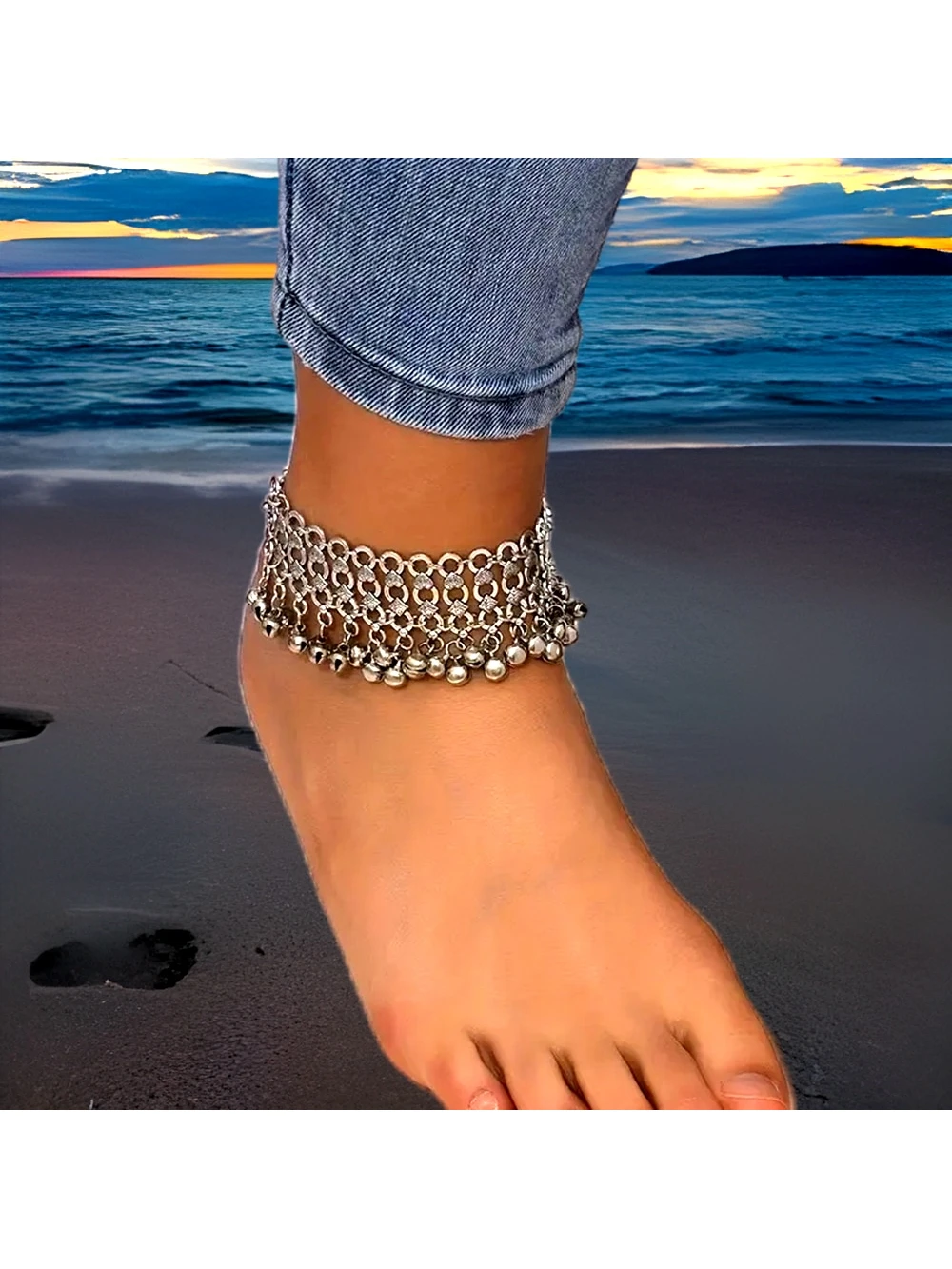 SHEIN 1pc Vintage Tassel & Bell Decor Anklet