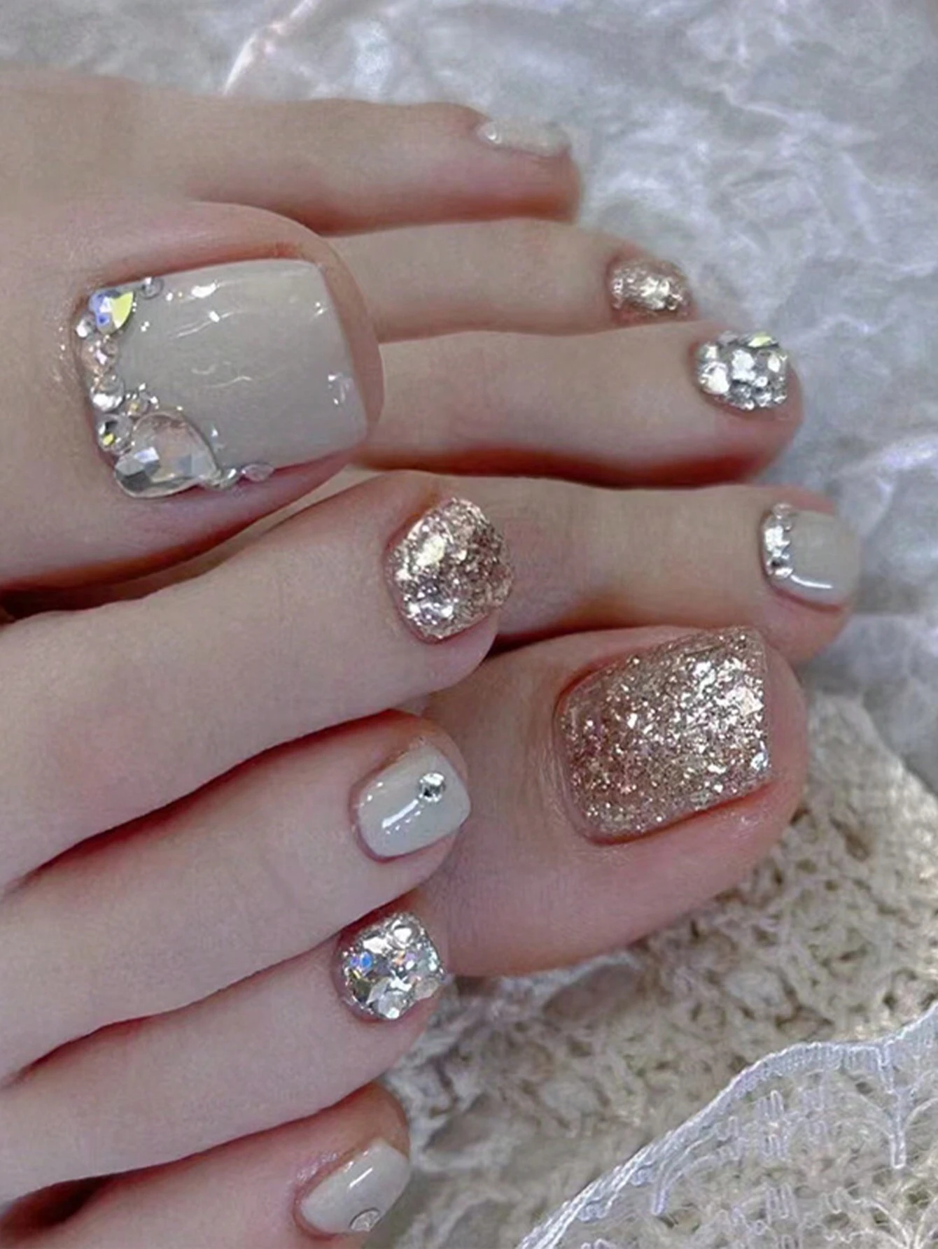 SHEIN 24pcs Short Coffin Shaped Minimalist Style Foot False Nails