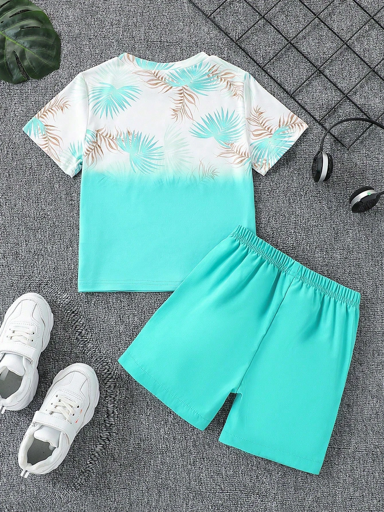 SHEIN 2pcs/Set Young Boy Casual Tropical Plant Print Short Sleeve Crew Neck Top