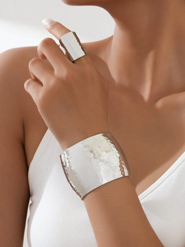 SHEIN 1set Vintage Metal Bangle & Ring Elegant Minimalist Style