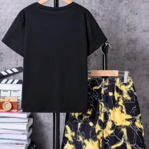 SHEIN 2pcs/Set Tween Boys Casual Ombre Lightning Graphic Tee Shirt And Shorts Set