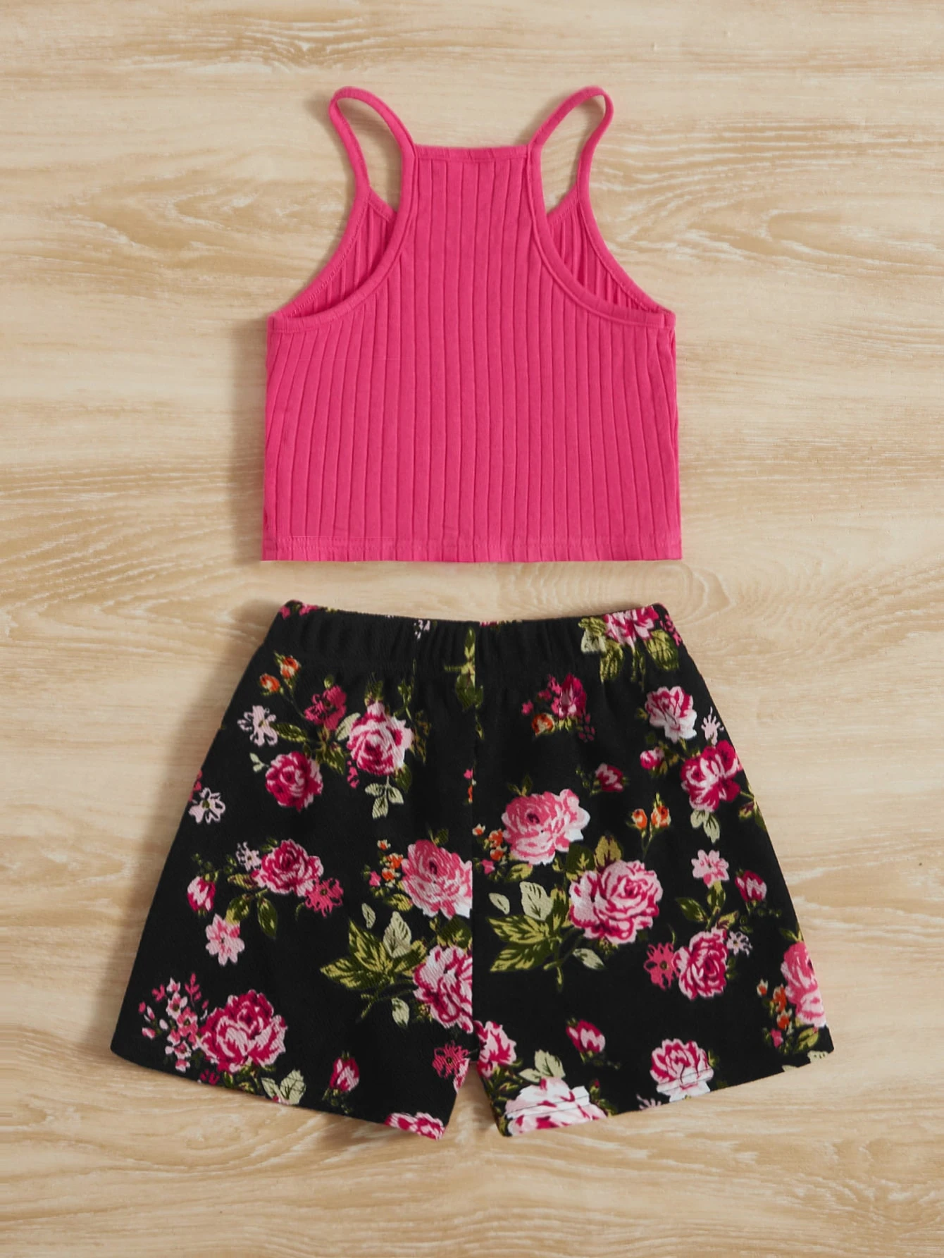 SHEIN Young Girl Ribbed Knit Cami Top & Floral Print Shorts