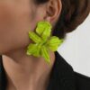 SHEIN Vintage European & American Exaggerated 3D Floral Asymmetric Glossy Stud Earrings