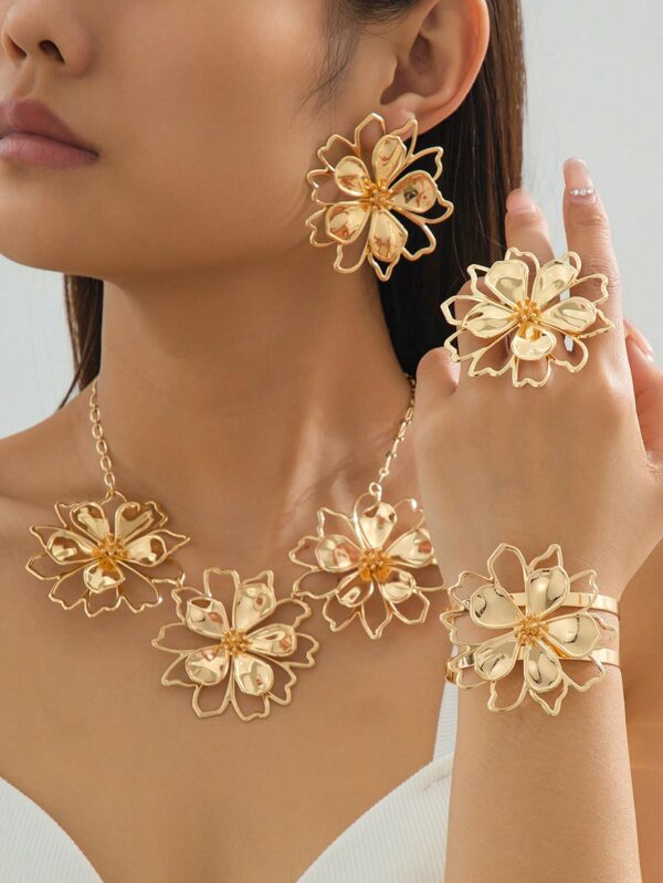 SHEIN 1 Set Women's Jewelry