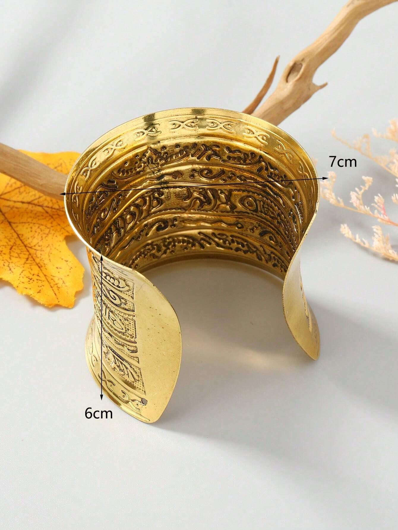 SHEIN Retro Style Armlet With Open End, Featuring Ancient