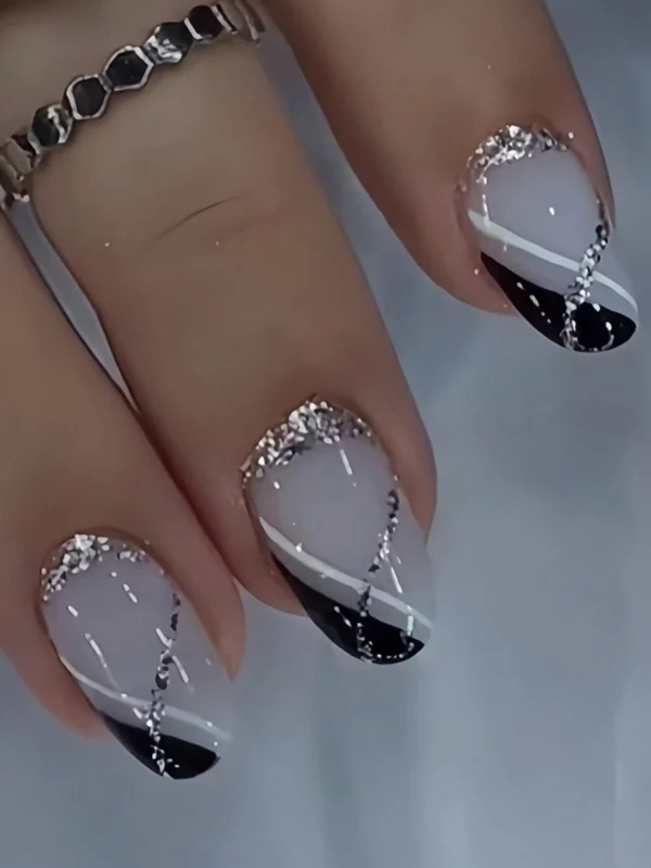SHEIN Chic Black & White French Tip Press-On Nails