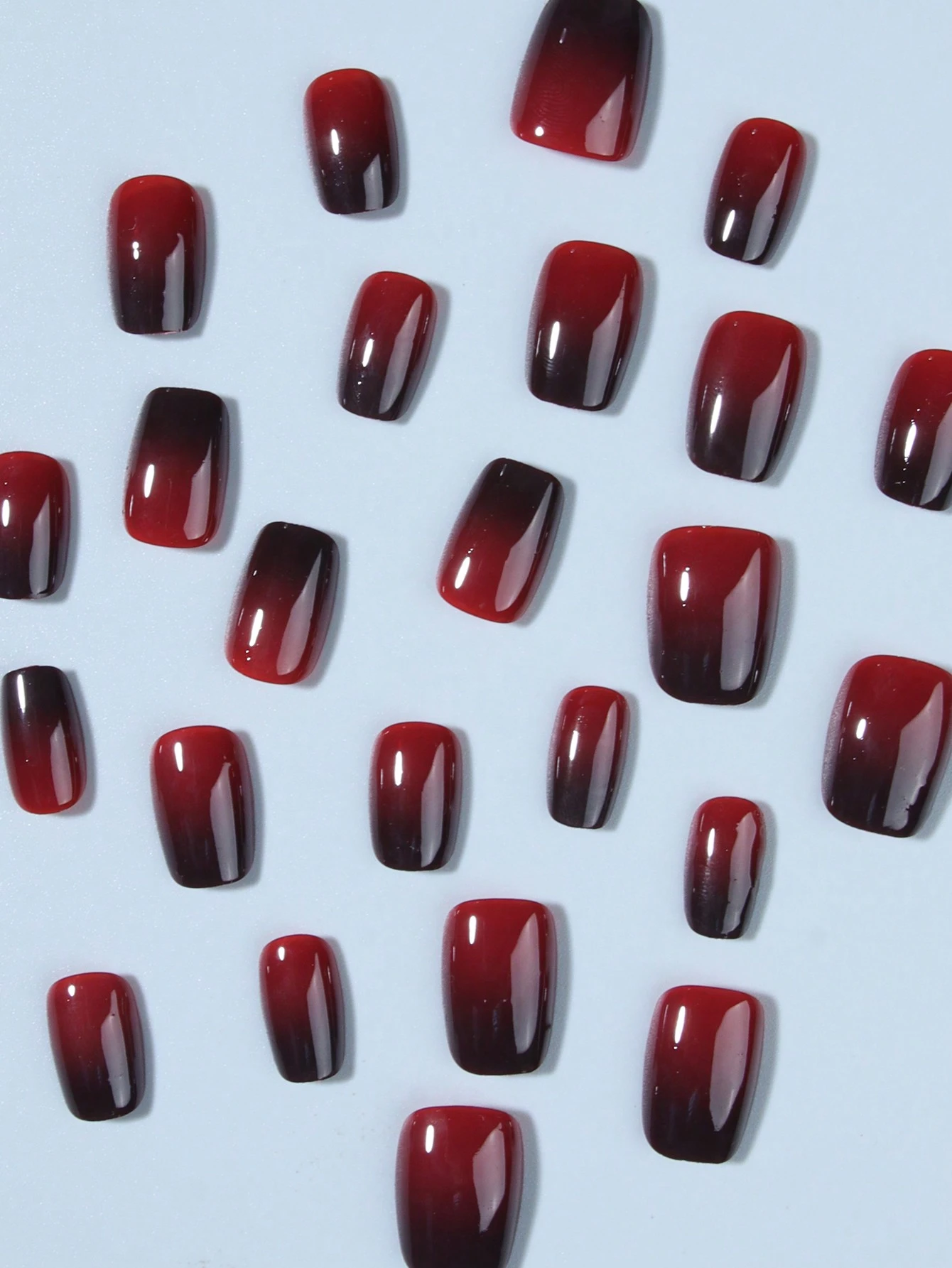 SHEIN Elevate Your Style With,24pcs Short Square Black Gradient Gradation Design Fake Nail