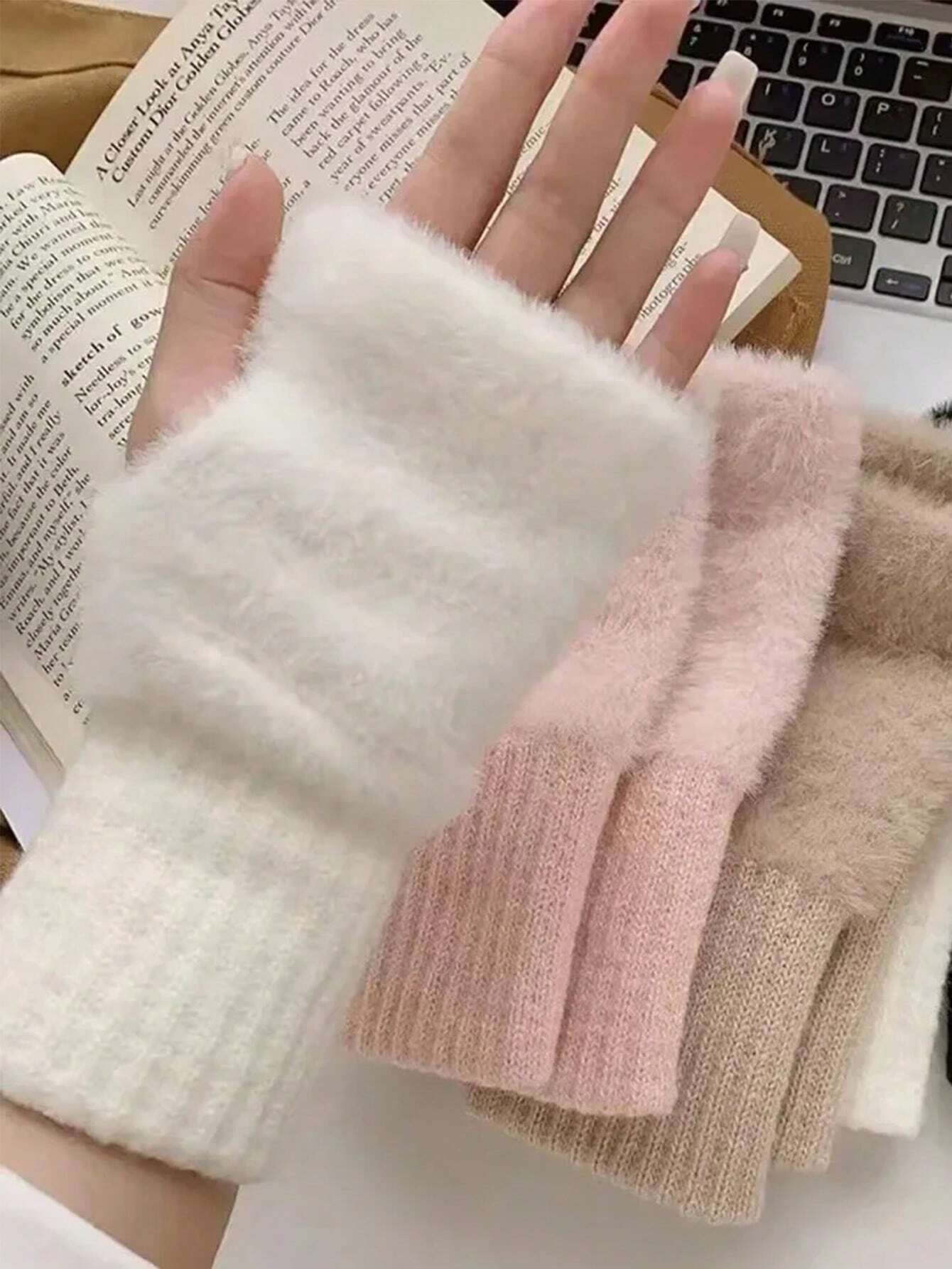 SHEIN New Mink Fleece Half Finger Gloves