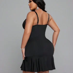 SHEIN LUNE Plus Size Women Hollow Wave Hem Elegant Dress