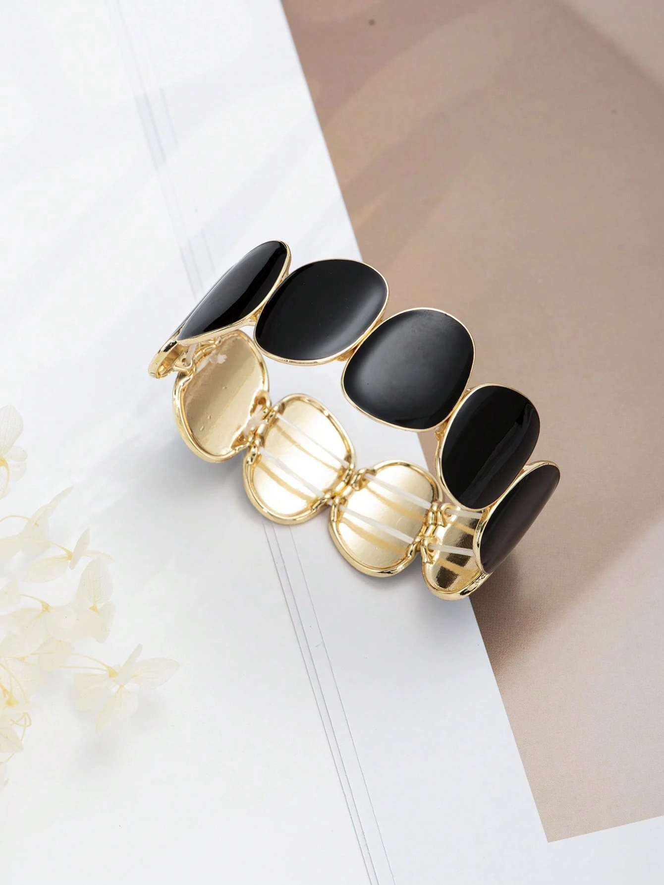 SHEIN Black Minimalist Chic Bracelet