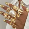 SHEIN Set Asymmetric Pearl Flower Rings