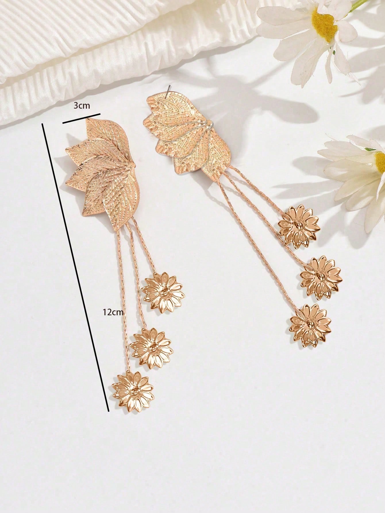 SHEIN Creative Left-Right Asymmetric Fringed Leaf Earrings